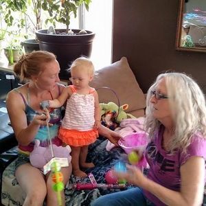 Meet your Posher, Lauri