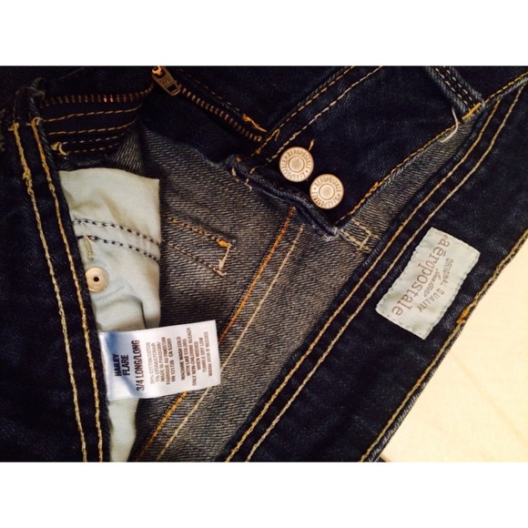 SOLD Aeropostale Hailey Flare 3/4 long - Picture 3 of 3