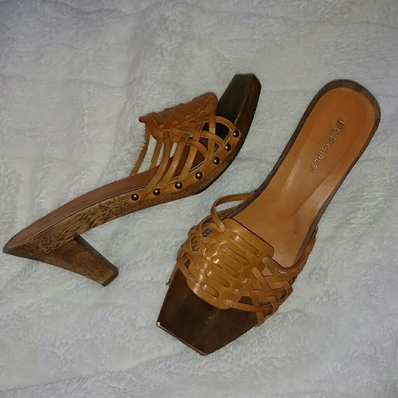 Bcbg Generation Orange leather and Wood heel