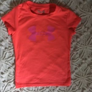 Under Armour tshirt