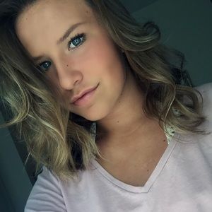 Meet your Posher, Emmalyn