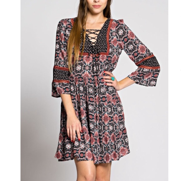 Dresses & Skirts - ❗️LAST SMALL Print Lace Down Tunic Dress