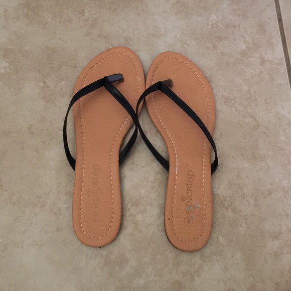 Black flip flops:: NOW SOLD !!