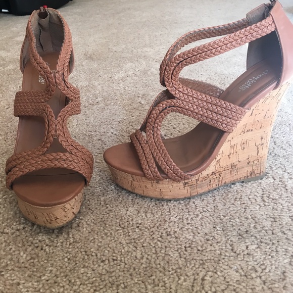 Chestnut wedges