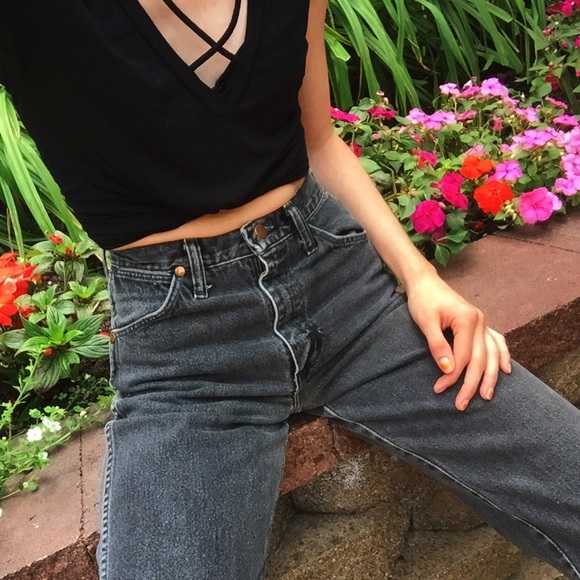 🚫SOLD🚫🍍Size 24 Vintage Wrangler Jeans🍍 - Picture 2 of 4