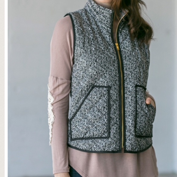 LAST 1 Buy 1 Get 1 50% 🎉 Padded Tweed Print Vest - Picture 2 of 4