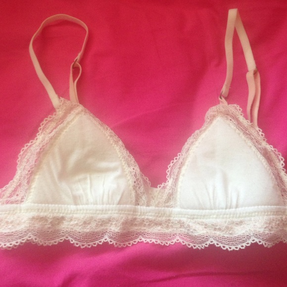 White Lacey Victoria Secret Bra in 32A