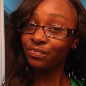 Meet your Posher, Dayana