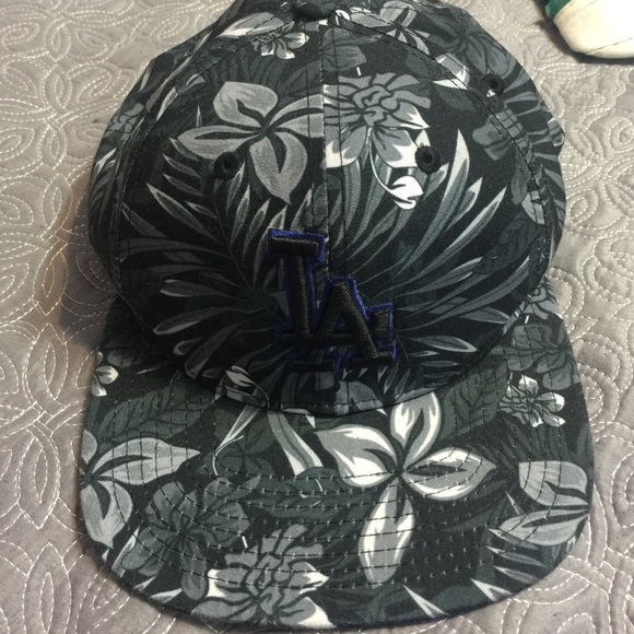 dodgers hawaiian hat
