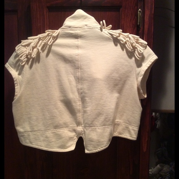 Prairie Underground "Fur" Shrug - Picture 3 of 4