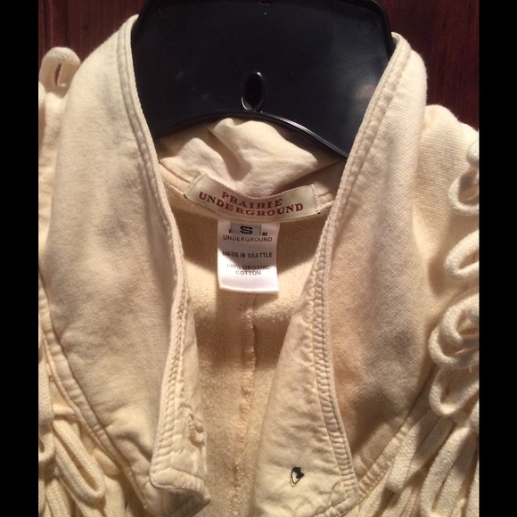 Prairie Underground "Fur" Shrug - Picture 4 of 4