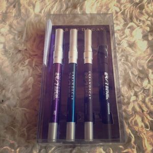 Habitual 24/7 Travel Pencil Set
