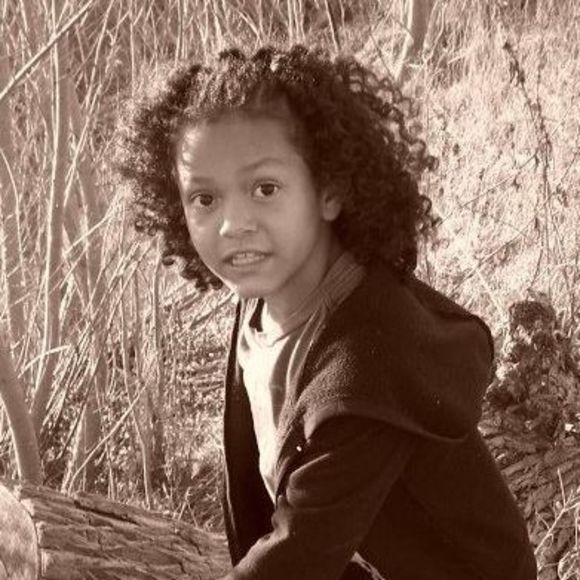 Meet your Posher, Karnation - Picture 1 of 1