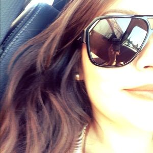 Meet your Posher, Alexsandra