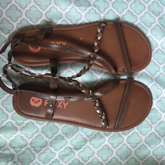 Roxy sandals