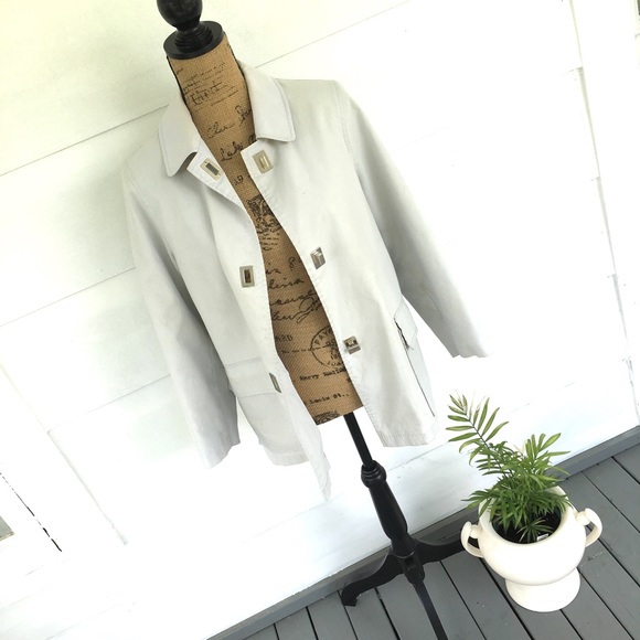 Vintage Burberry cropped trench - Picture 2 of 8