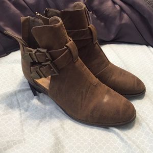 Ankle booties