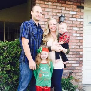 Meet your Posher, Lora