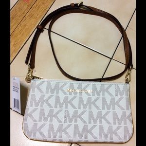 Michael Kors Jetset Travel Crossbody