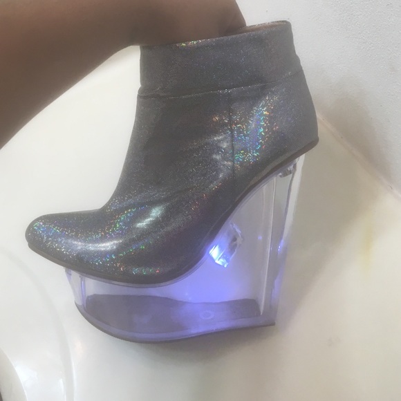 🚫SOLD🚫 Jeffrey Campbell booties - Picture 2 of 3