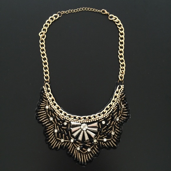 🔹Last🔹Vegan Leather Beaded Bib Necklace - Picture 2 of 4