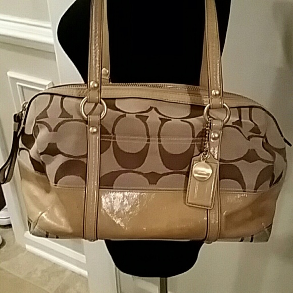 💯Authentic Coach Purse awesome shape