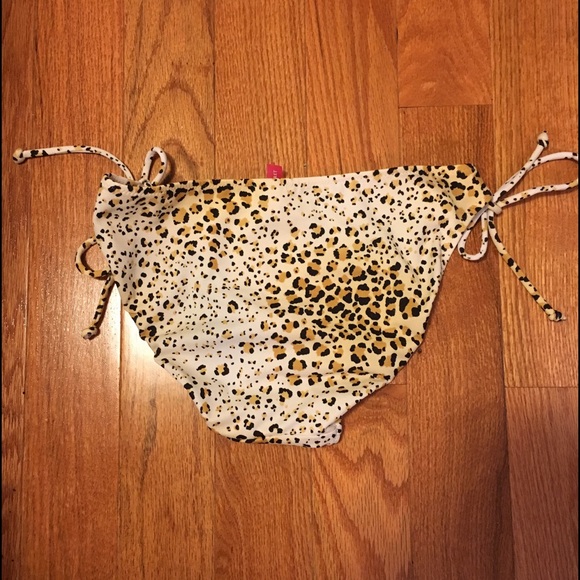 Victoria Secret side tie bikini bottoms - Picture 2 of 2