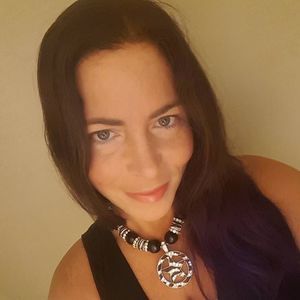 Meet your Posher, Teresa