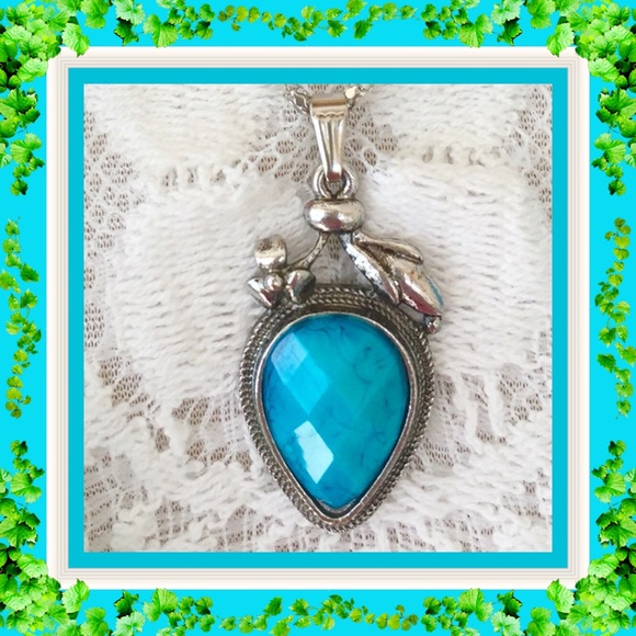 🌺🌴🌺 NWOT:  SILVER AND TURQUOISE NECKLACE 🌺🌴🌺 - Picture 2 of 6