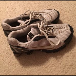 Nike shox