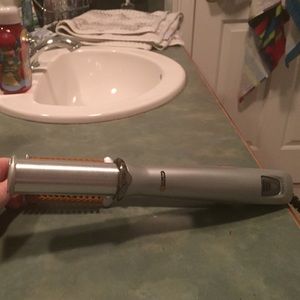 Instyler hair curler and straightener!