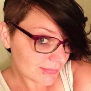 Meet your Posher, Alicia