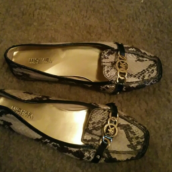 Michael kors flats