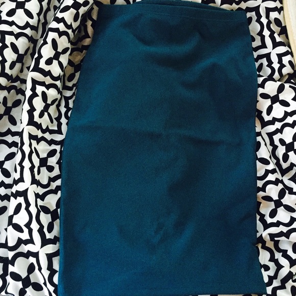 Green pencil skirt