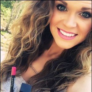 Meet your Posher, Kay