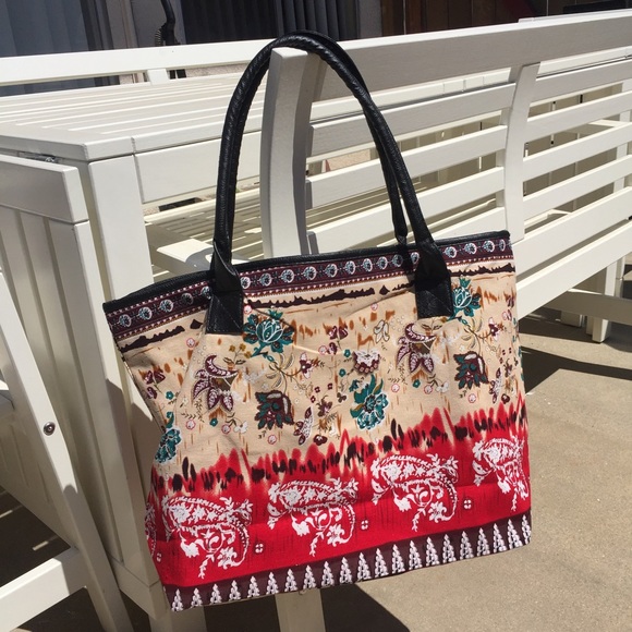 $10 CLEARANCE LAST ONE Floral Print Large Tote Bag - Picture 5 of 7