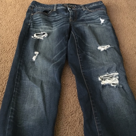 Ripped Dark Wash American Eagle Jeggings