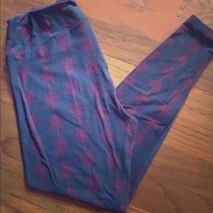 Lularoe Arrow Leggings Navy and Pink TC
