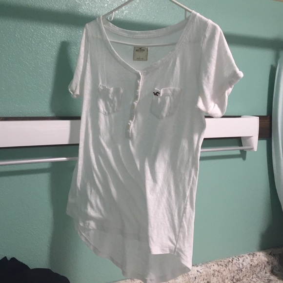 Cute hollister white tee shirt