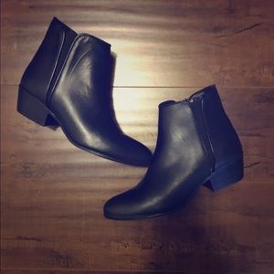 Brand new Steve Madden Booties