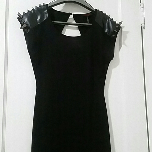 Mini shoulder spiked dress