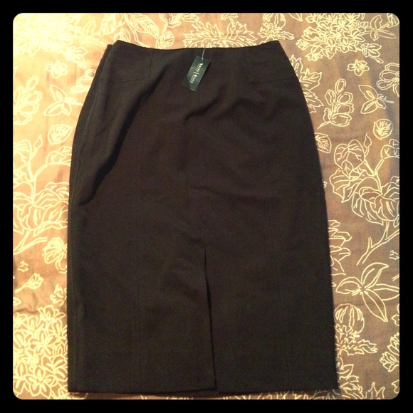 Brand new White House black market skirt!