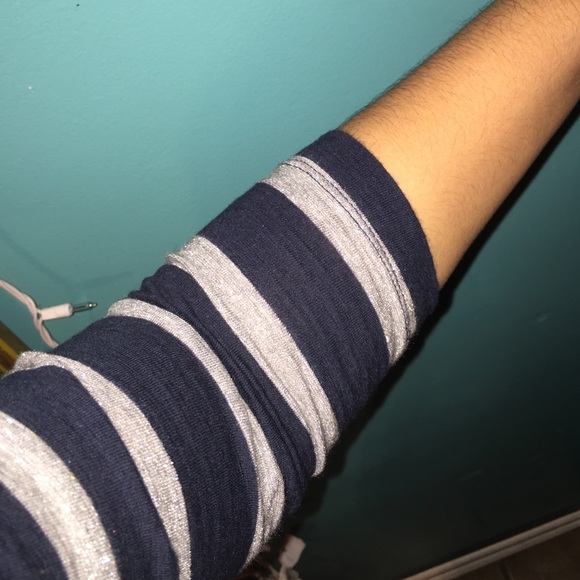 Hollister quarter sleeve shirt - Picture 4 of 4