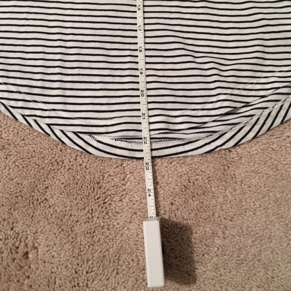 Aeropostale Striped Tee XS - Picture 3 of 3