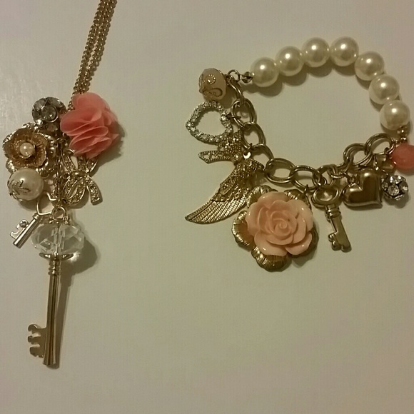 Costume Jewelry Necklace and Bracelet Set