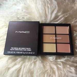 Pro Conceal And Correct Palette ✨BRANDNEW✨
