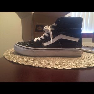 VANS SKATE HIGHS