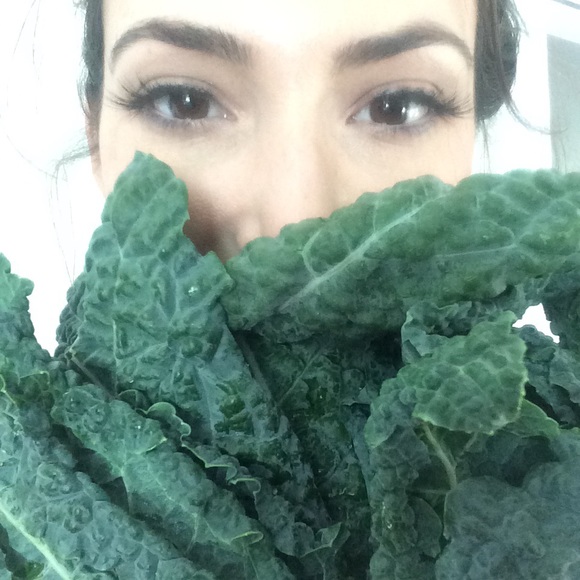 Meet your Posher, Amanda - Picture 2 of 4