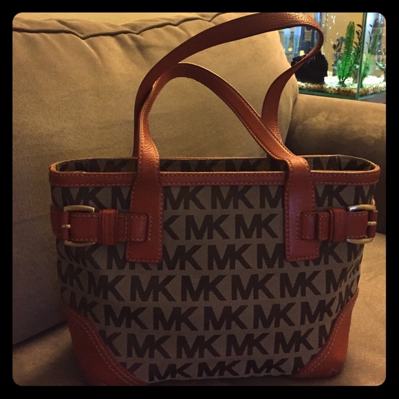 Michael Kors Logo Medium Tote