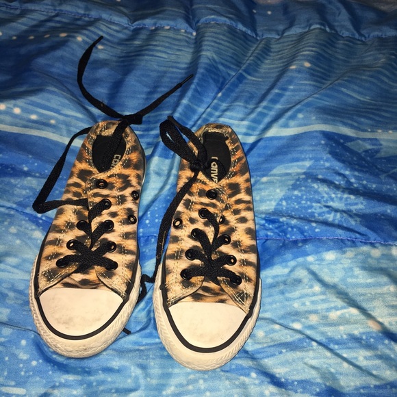 Leopard Converse